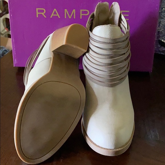 Booties - Picture 4 of 4